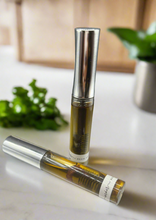 Cargar imagen en el visor de la galería, Eyebrow Growth Serum, Eyebrow Growth Serum For Thicker Brows, Eyebrow Serum To Grow Brows, Rapid Brow Growth Serum As Soon As in 4 Weeks