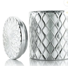 Load image into Gallery viewer, Mahogany Apple (Black)