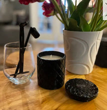 Load image into Gallery viewer, Mahogany Apple (Black)