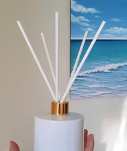 Load image into Gallery viewer, MÓIR REED DIFFUSER (Choose Scent) + (1) REFILL