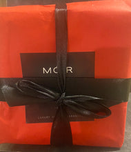 Cargar imagen en el visor de la galería, The Evermoir Collection 16 oz Candle 16 ounces