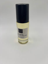Cargar imagen en el visor de la galería, Spicebom roll on natural cologne for Men
