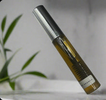 Load image into Gallery viewer, Eyebrow Growth Serum, Eyebrow Growth Serum For Thicker Brows, Eyebrow Serum To Grow Brows, Rapid Brow Growth Serum As Soon As in 4 Weeks
