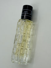 Cargar imagen en el visor de la galería, Fend_i Type Body Oil| Roll On Perfume Oil FFENDI
