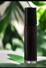 Cargar imagen en el visor de la galería, Black Coconut Fragrance Perfume Body Oil Roll On | Unisex Scent
