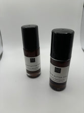 Cargar imagen en el visor de la galería, Black Butter Body Oil roll on natural perfume
