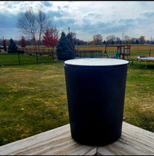 Load image into Gallery viewer, Beach Linen 9ounce Black Matte Candle
