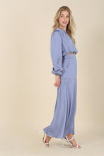 Cargar imagen en el visor de la galería, Dressed up satin two piece mermaid dress set
