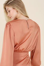 Cargar imagen en el visor de la galería, Dressed up satin two piece mermaid dress set

