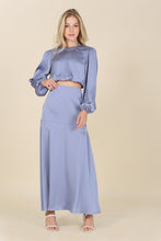 Cargar imagen en el visor de la galería, Dressed up satin two piece mermaid dress set
