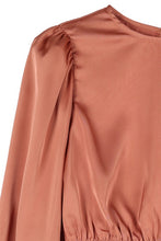 Cargar imagen en el visor de la galería, Dressed up satin two piece mermaid dress set
