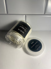 Load image into Gallery viewer, Golden Santal_33
