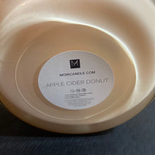 Load image into Gallery viewer, Apple Cider Donut 16oz Candle Comes with Gift Box
