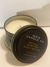 Cargar imagen en el visor de la galería, 8 oz Black Travel Candle + Gift Box and Gift wrapping included with Purchase
