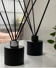 Load image into Gallery viewer, MÓIR REED DIFFUSER (Choose Scent) + (1) REFILL
