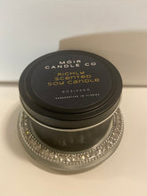 Cargar imagen en el visor de la galería, 8 oz Black Travel Candle + Gift Box and Gift wrapping included with Purchase
